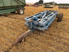 High-Lift trailer chassis, single axle on 12.5/80-15.3 wheels and tyres