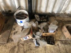 Quantity nuts, bolts etc