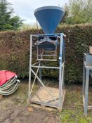Set sack scales on metal stand