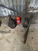 Quantity bottle jacks