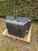 AGCO 1,100kg front weight block, linkage mounted