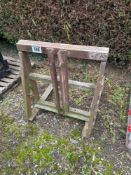 Pallet tines, linkage mounted