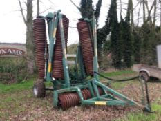 1996 Cousins Contour CR128H22P 12.8m vertical folding Cambridge rolls. Serial No: 462.  NB: Manual i