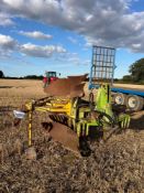 Dowdeswell 120 Delta 5 Furrow Plough & Cracker
