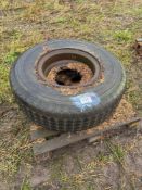 Single 365/80R20 wheel and tyre