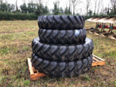 Set 320/90R32 front and 340/85R48 rear wheels and tyres with John Deere centres