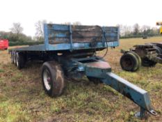 Tri-axle 30ft trailer with front rave on 385/65R22.5 wheels and tyres
