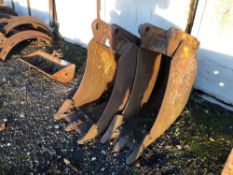 1ft and 1ft 6in ditching buckets to suit JCB 3CX