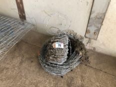 Quantity barb wire