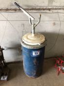 Quantity grease c/w grease gun filler