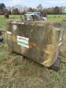 2,000l fibre glass spray tanker