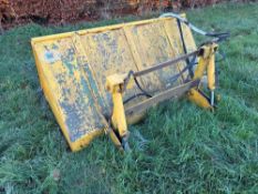 Grain bucket with hydraulic pipe to suit Industrial forklift