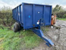 1981 AS Marston F10 10t twin axle grain trailer with manual tailgate and grain chute on 12.5-80-15.3