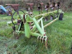 Dowdeswell DP1 6f (5f + 1f) reversible plough with skimmers, on land