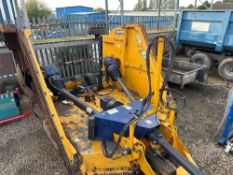 2014 Bomford 9123301 Tri-Way 4600 trailed batwing topper, 1000RPM, 6 rear wheels, hydraulic folding,