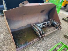 JCB bucket c/w backplate to fit JCB loading shovel