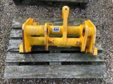 Manitou head with JCB fitting