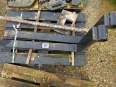 JCB pallet tines with tine bar (unused)