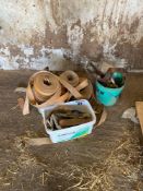 Quantity ratchet straps and D links