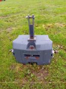 Claas 600kg front weight block