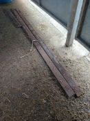 Quantity metal plate