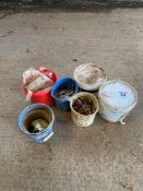 Quantity fencing staples and bolts