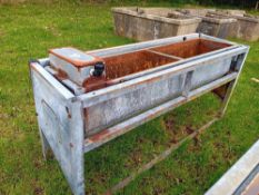 1no turnover water trough