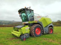 2020 Claas Jaguar 850 forage harvester and Claas Pickup 300 header fitted with spout camera, air con