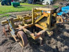 F W McConnel 3m Shakaerator