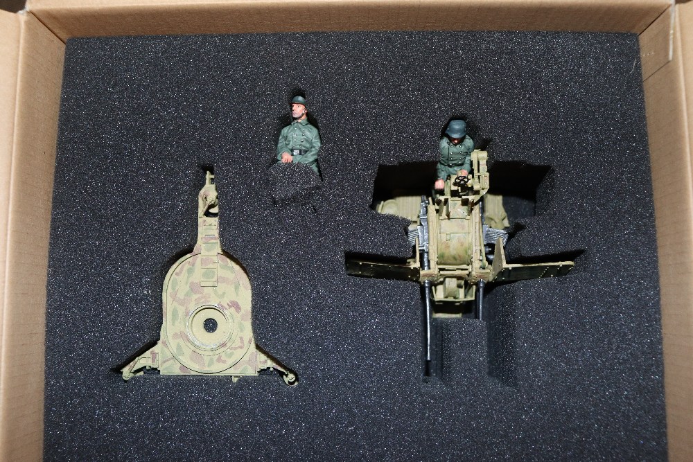 Five Thomas Gunn Miniatures Models, SS041B, SS043A - Image 5 of 11