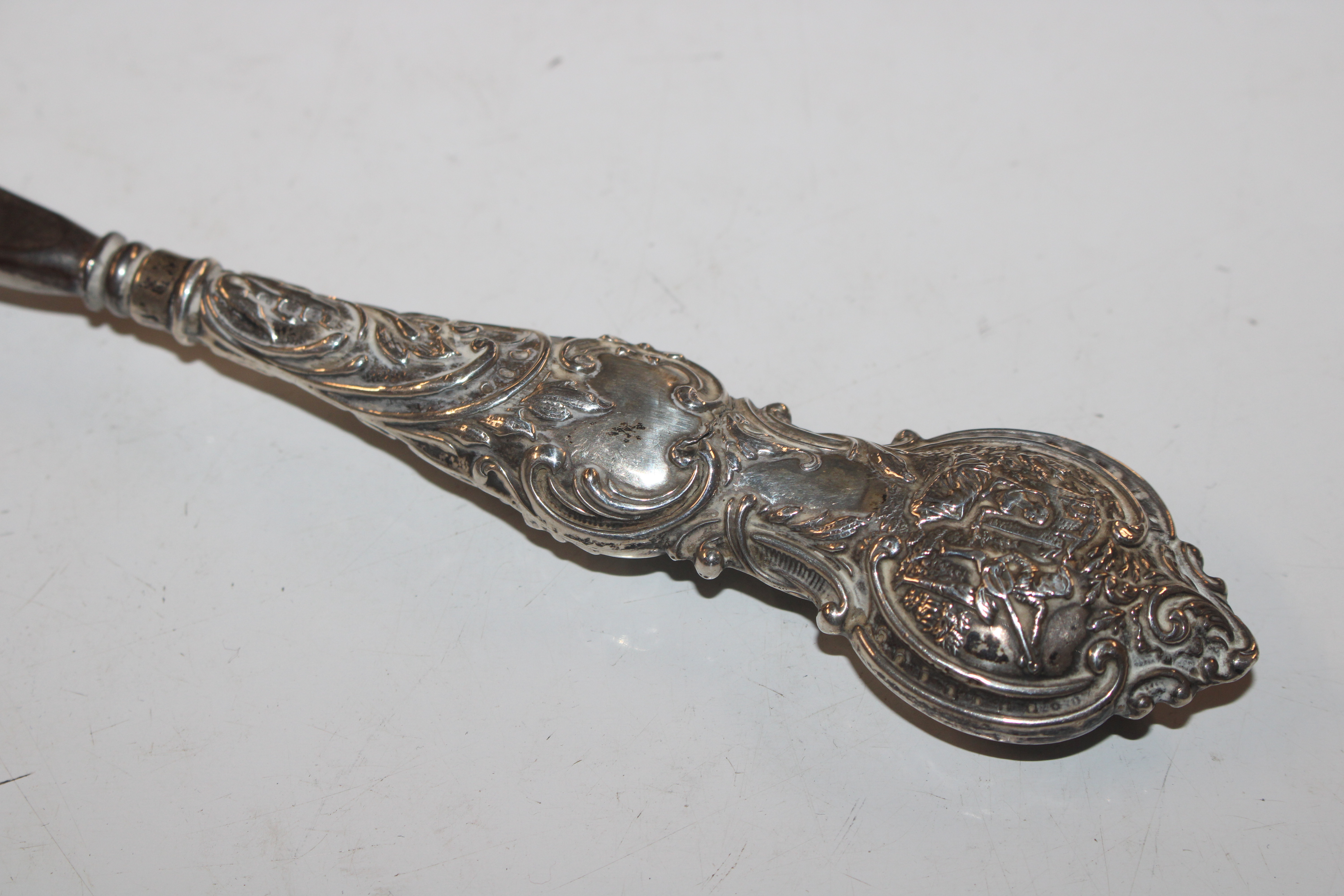 A silver cream jug, approx. 108gms; a vesta case; - Image 7 of 18