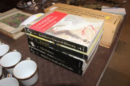 Five volumes of The New Naturalist paperbacks , Lo