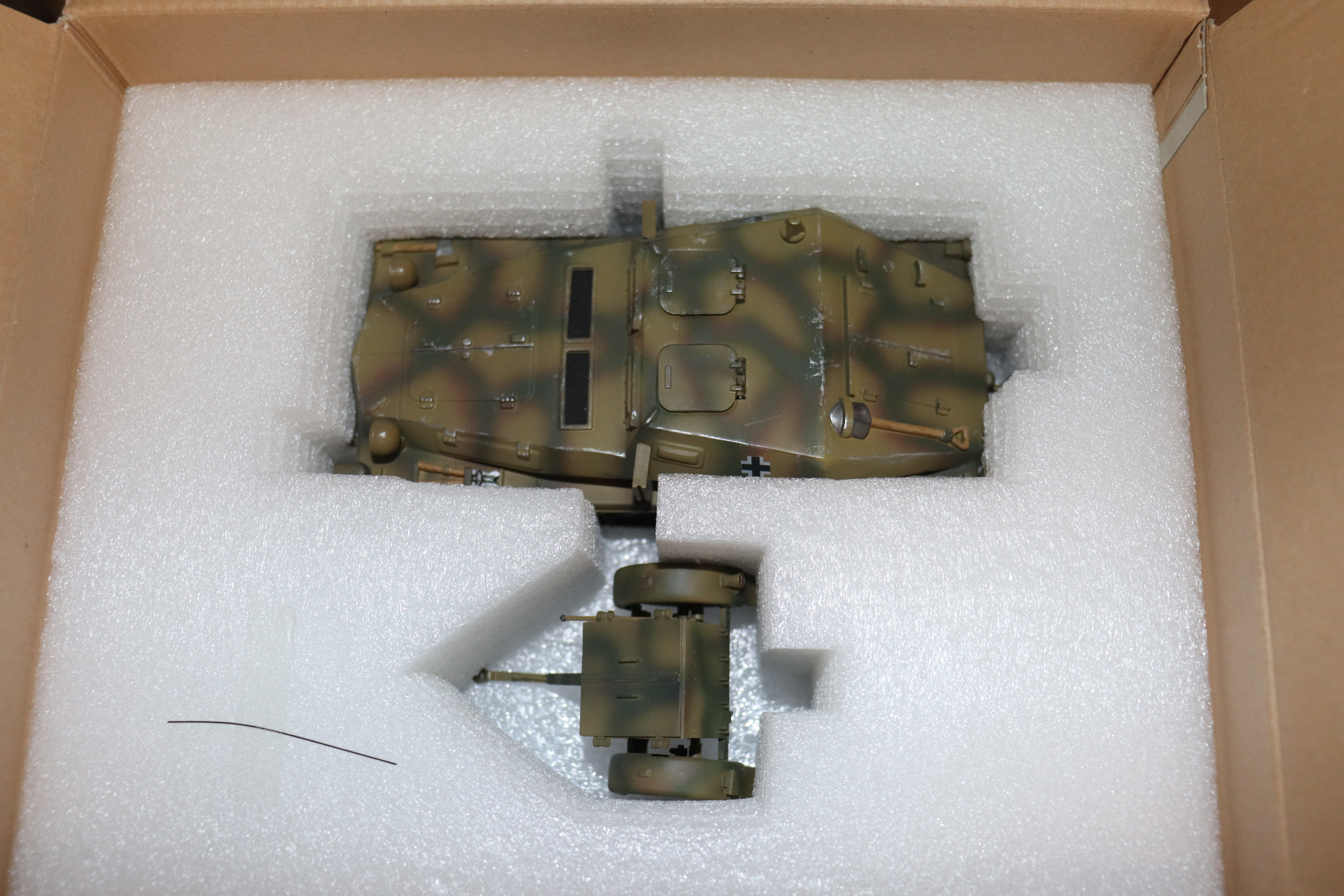 Five Thomas Gunn Miniatures Models, SS041B, SS043A - Image 9 of 11