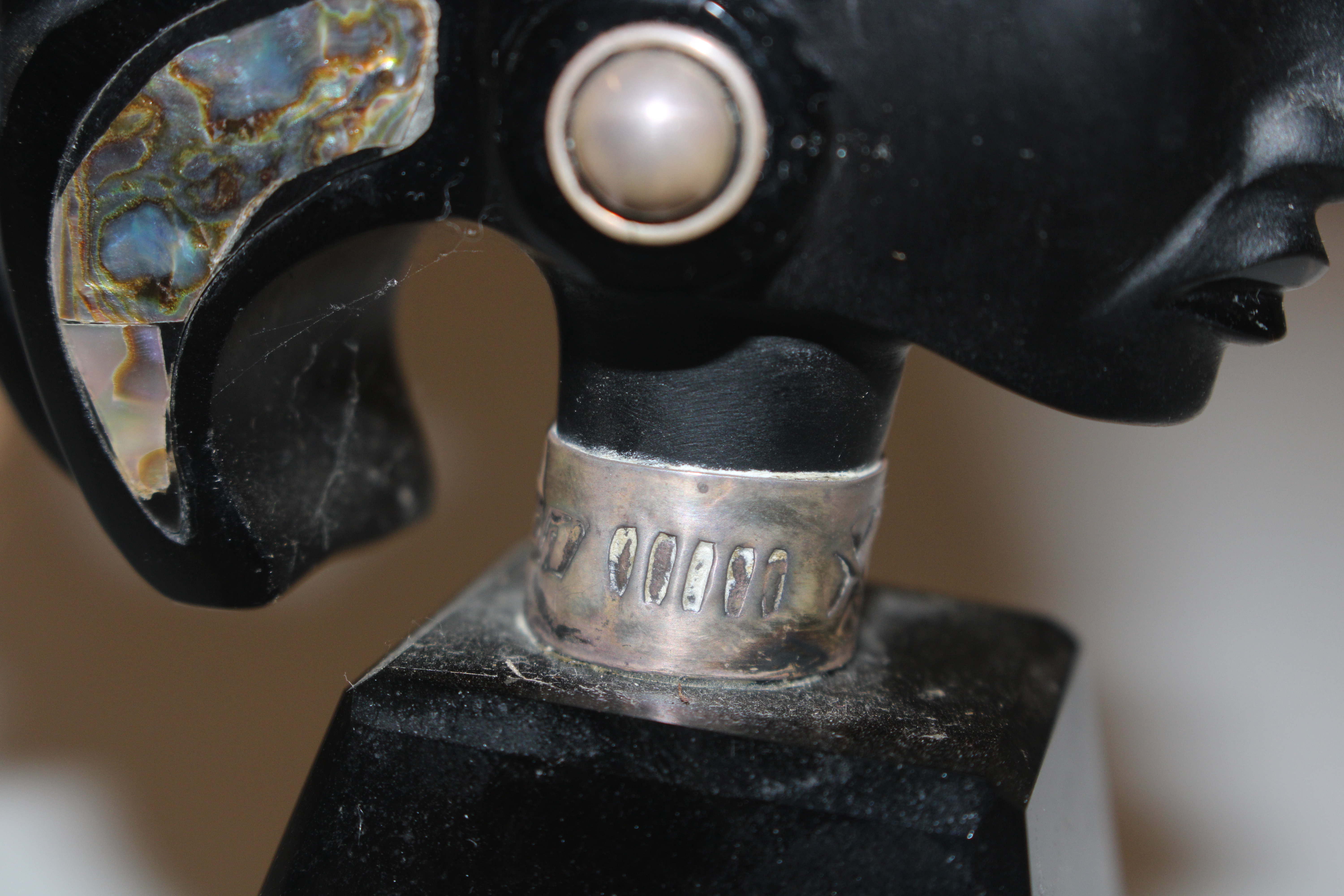 An abalone shell inlaid bust with 925 silver colla - Image 6 of 7