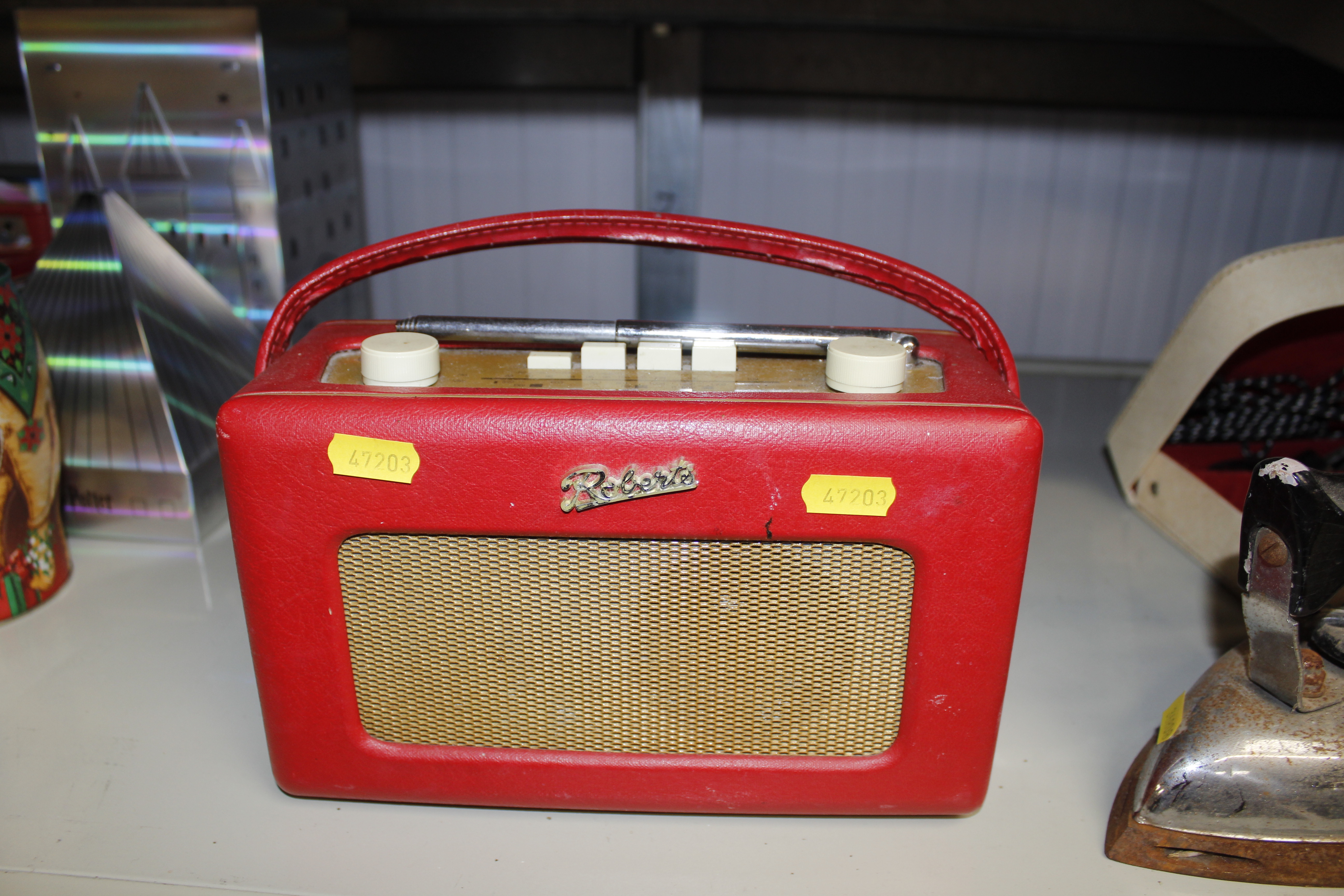 A vintage Roberts radio