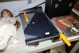 An office guillotine **This lot is subject to VAT on the hammer price**