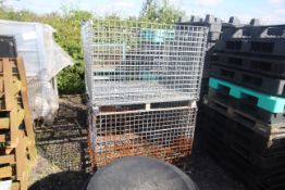 2x Stacking wire stillages.