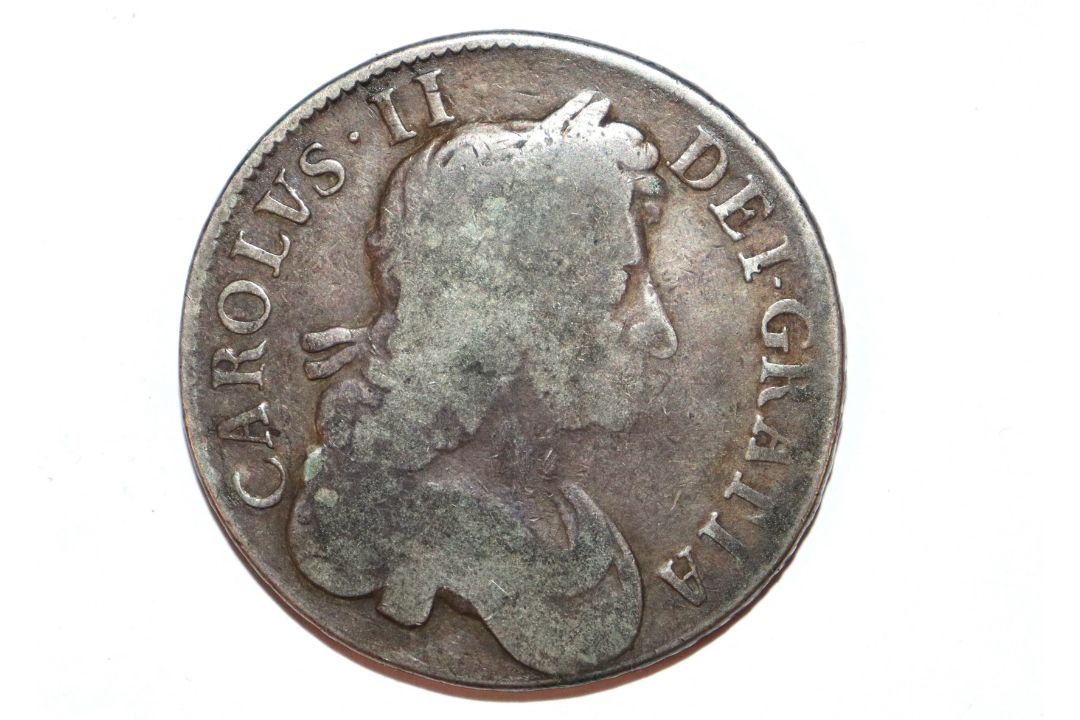 A Charles II 1681 crown - Image 2 of 4