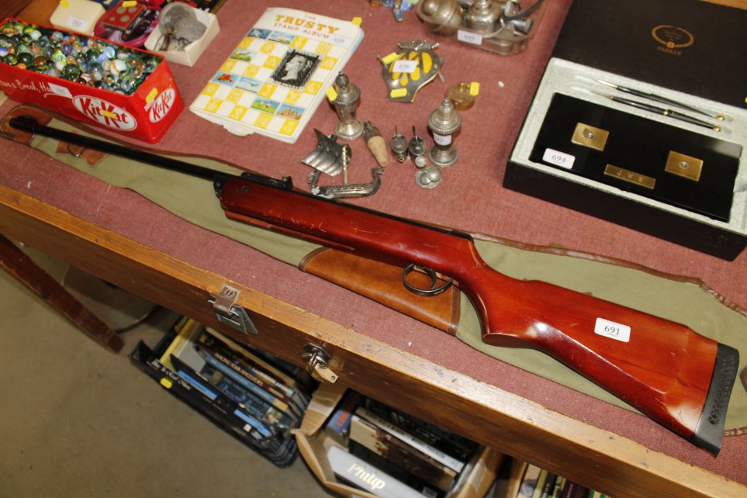 A BSA Meteor .22 air rifle - Image 1 of 3