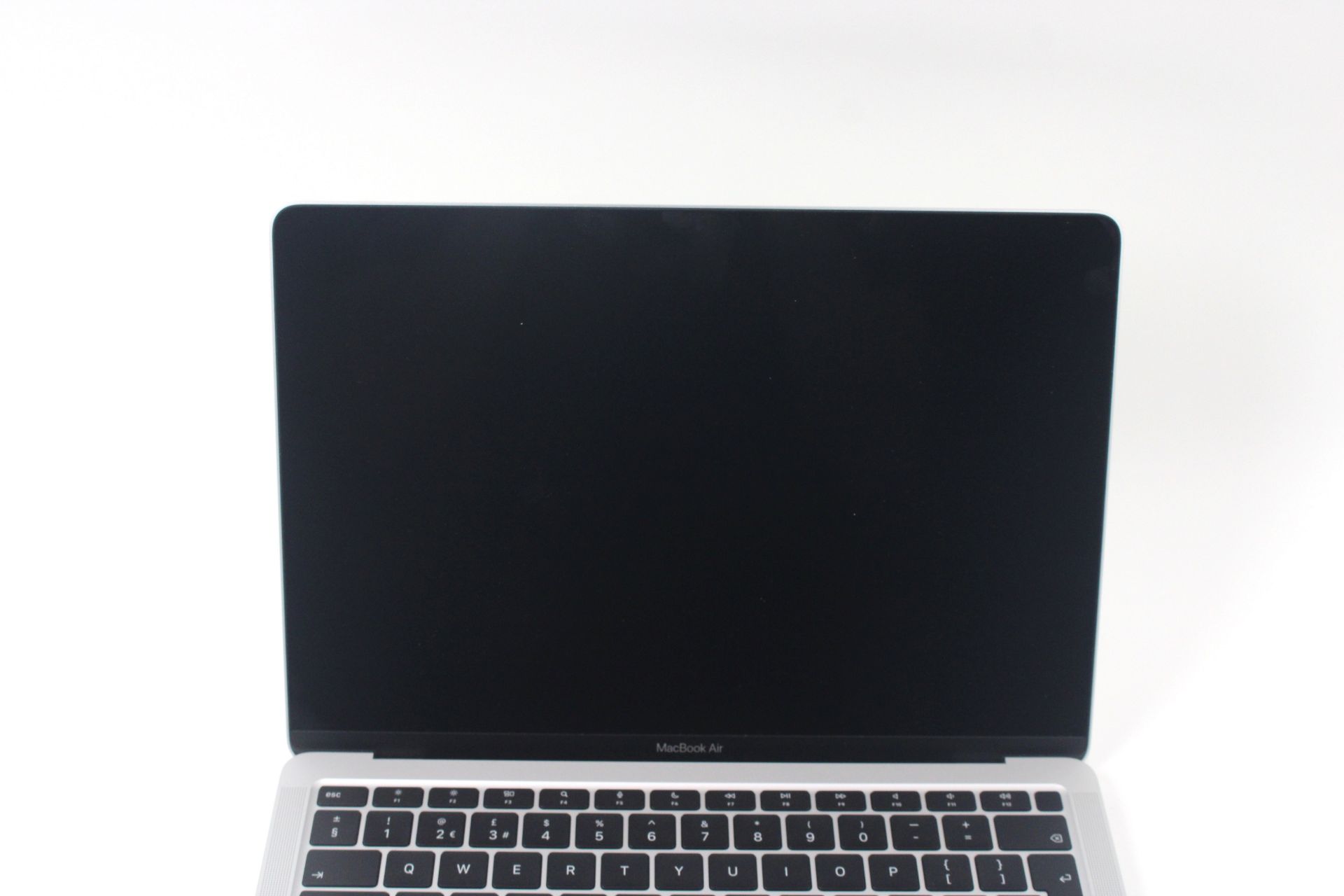 Apple MacBook Air (13") laptop. Operating System macOS Sonoma. CPU M1. RAM 8GB. SSD 256GB. Year - Image 3 of 11