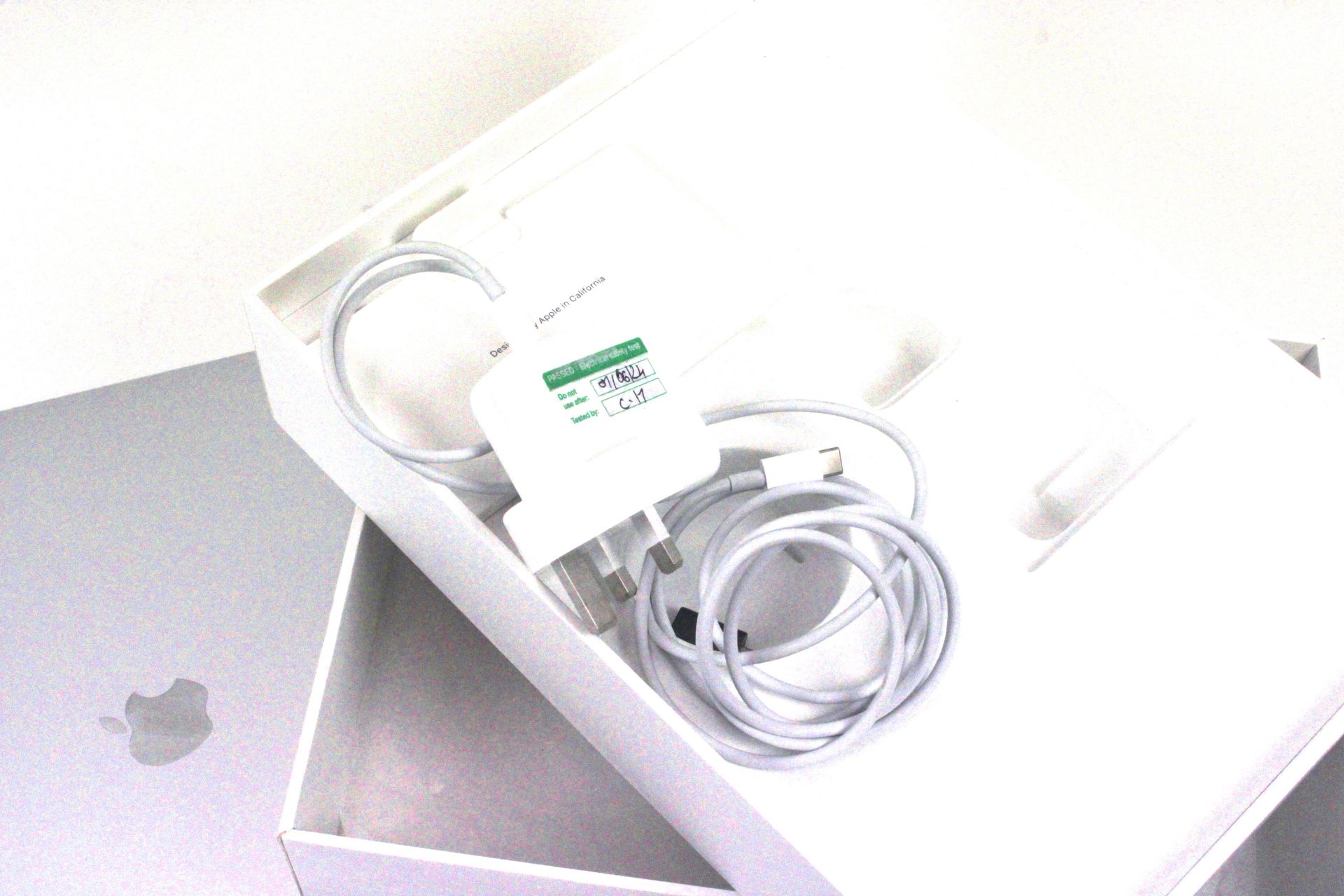 Apple MacBook Air (13") laptop. Operating System macOS Sonoma. CPU M1. RAM 8GB. SSD 256GB. Year - Image 8 of 11