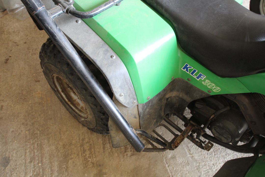 Kawasaki KLF 300 2WD quad bike. 3,396 miles. Owned from new. Key held. NO VAT - Image 12 of 27