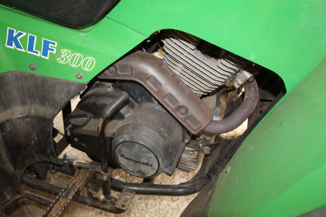 Kawasaki KLF 300 2WD quad bike. 3,396 miles. Owned from new. Key held. NO VAT - Image 9 of 27