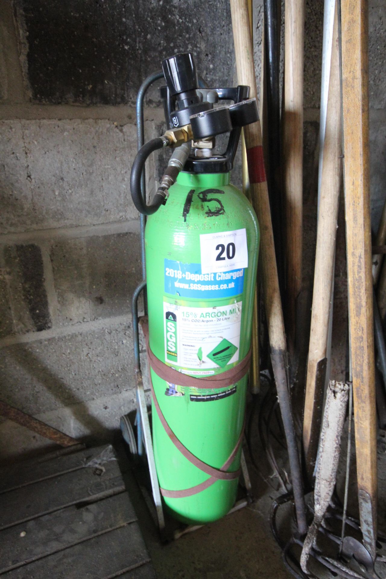 Single gas bottle trolley with regulator. SUBJECT TO VAT