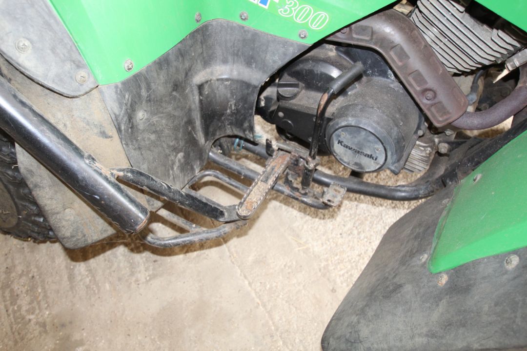 Kawasaki KLF 300 2WD quad bike. 3,396 miles. Owned from new. Key held. NO VAT - Image 10 of 27