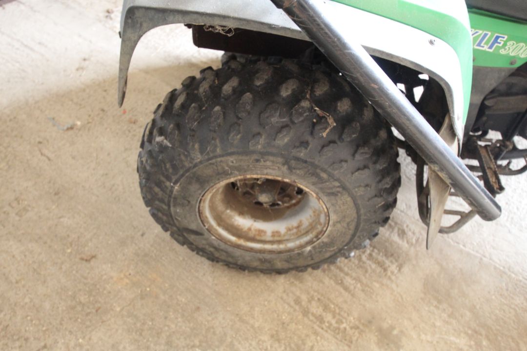 Kawasaki KLF 300 2WD quad bike. 3,396 miles. Owned from new. Key held. NO VAT - Image 13 of 27
