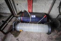 Manual vacuum pump. NO VAT