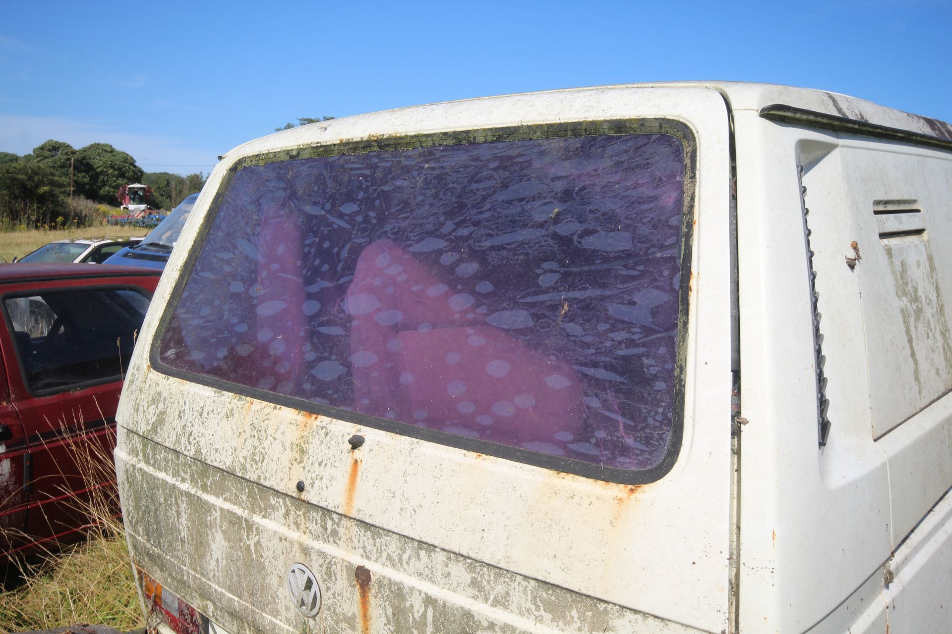 VW Transporter 1.6L diesel manual. Registration F7 - Image 20 of 42