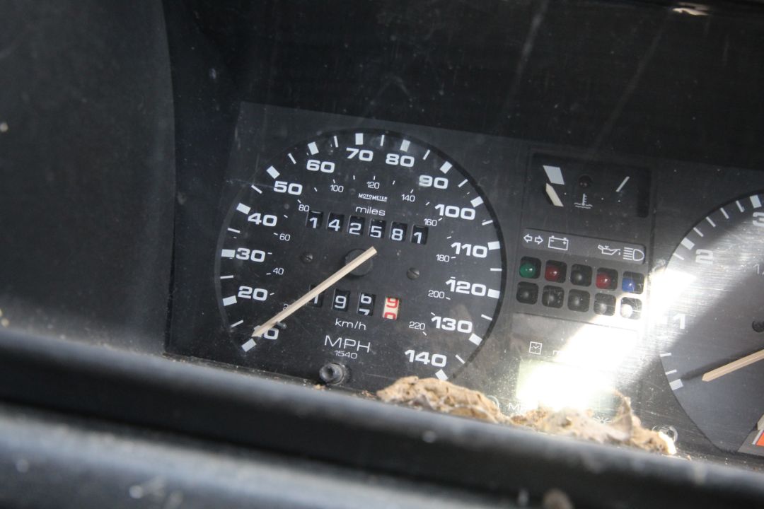 VW Golf MK II 8v GTi 1.8L petrol manual 3-door sma - Image 33 of 37