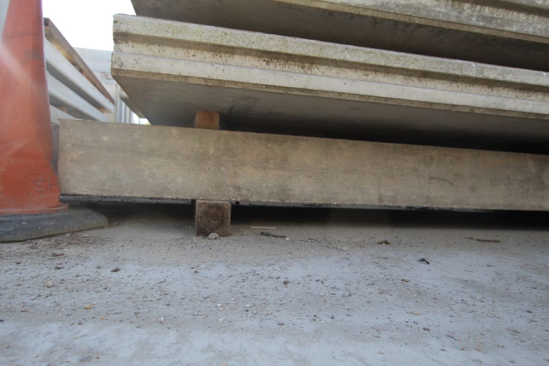 3x notched end prestressed concrete panels: 6485 x - Image 8 of 12